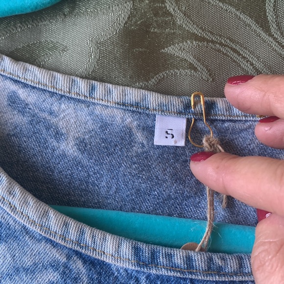 Vintage bleach dyed denim distressed 3/4 sleeve raw edges tunic top - Picture 5 of 15